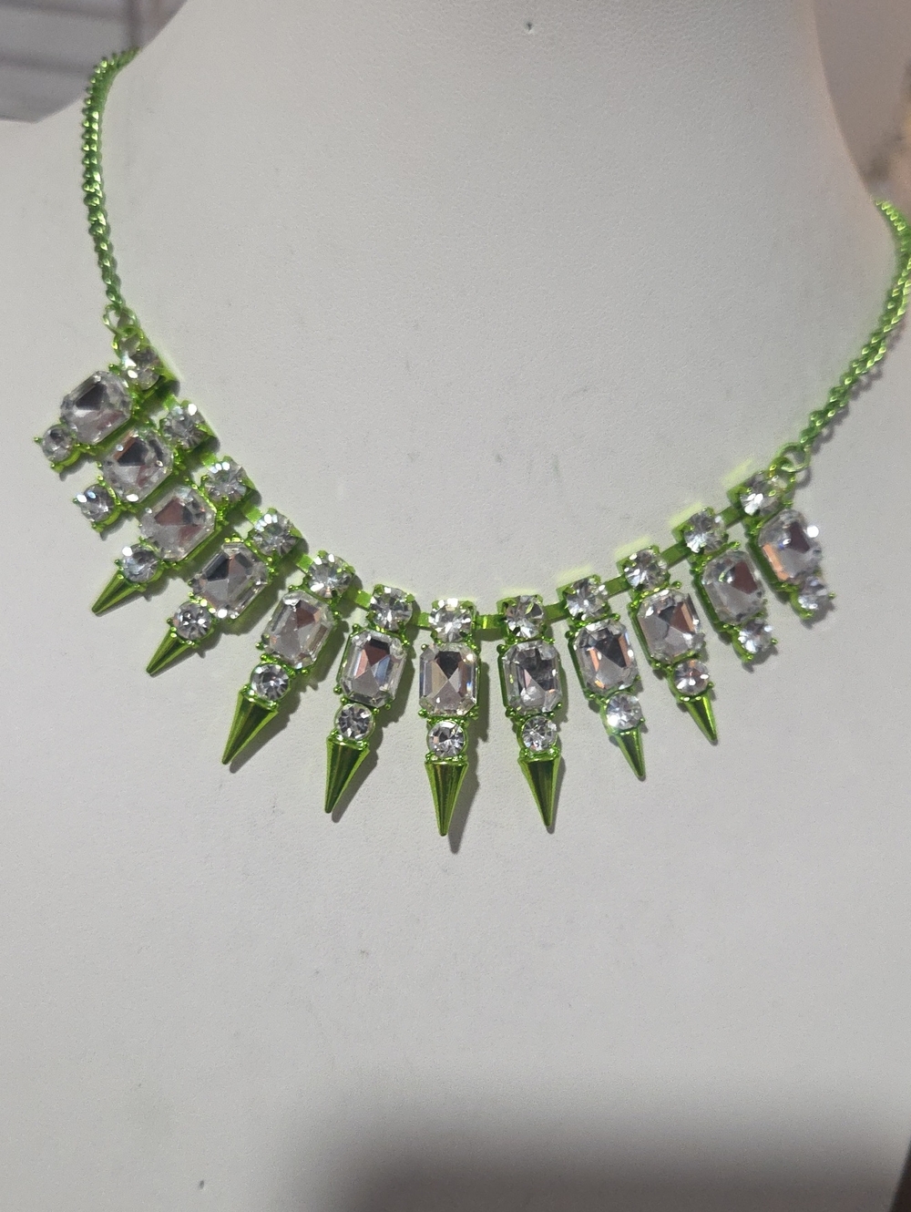 Paparazzi Punk Passion Green Necklace NWT